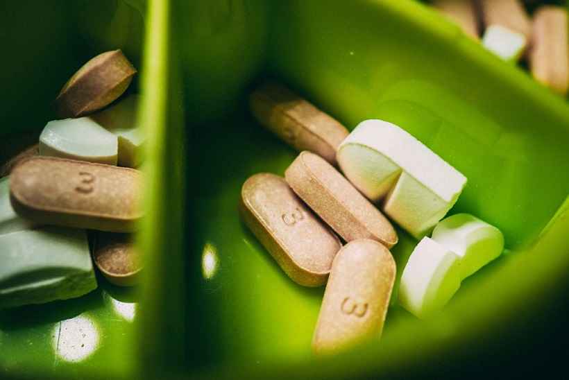وارفارین با چی تداخل داره